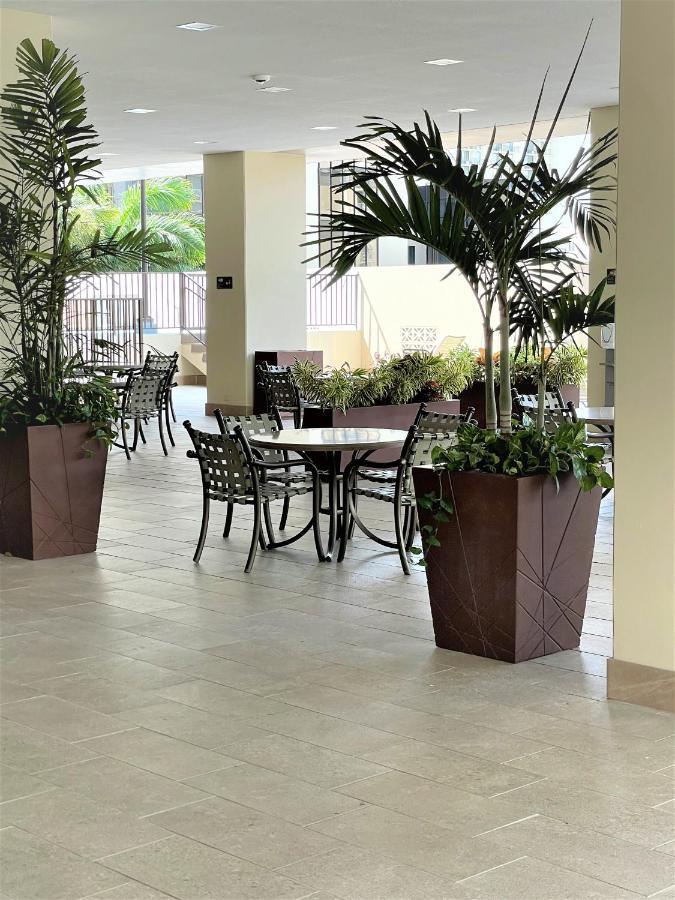 Royal Kuhio Resort 호놀룰루 외부 사진